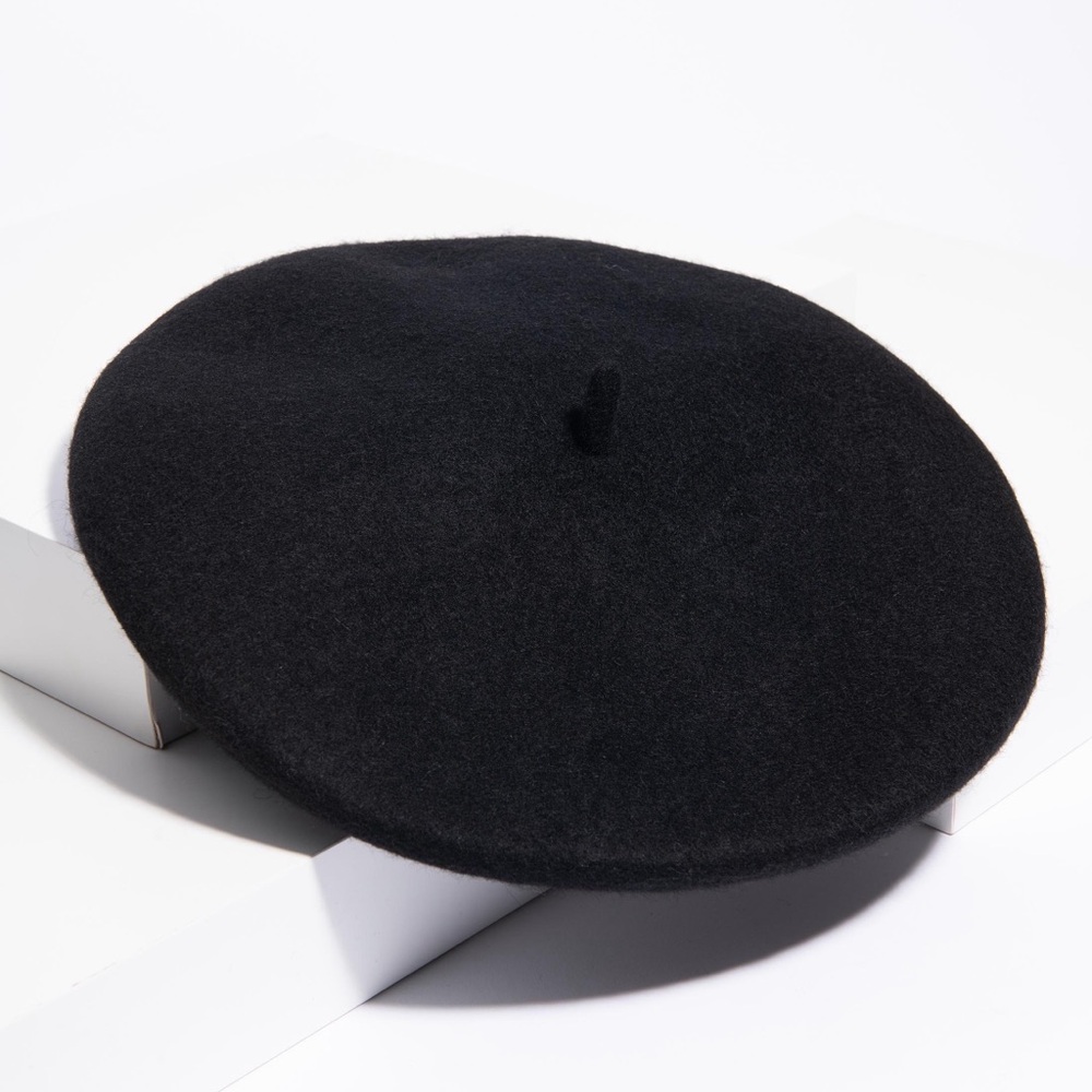 Black Mon Amour Beret x  Unique Vintage